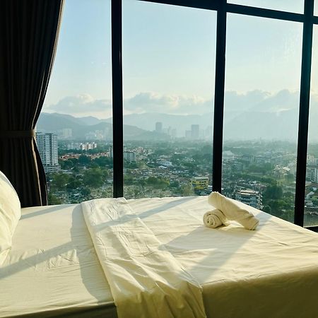 2Br Luxury Rooftop Swimming Pook Homestay@Georgetown@10Pax - 无敌美景两房民宿 Εξωτερικό φωτογραφία