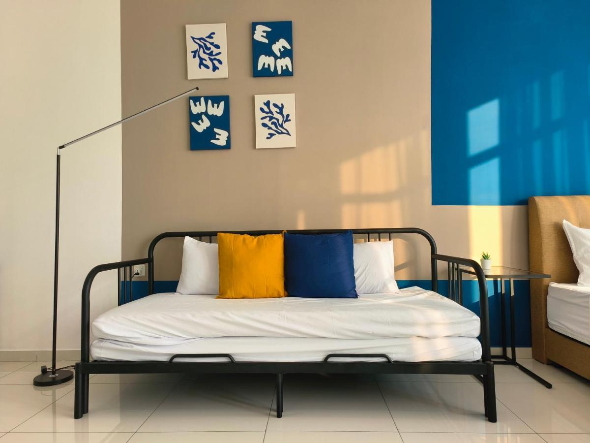 2Br Luxury Rooftop Swimming Pook Homestay@Georgetown@10Pax - 无敌美景两房民宿 Εξωτερικό φωτογραφία
