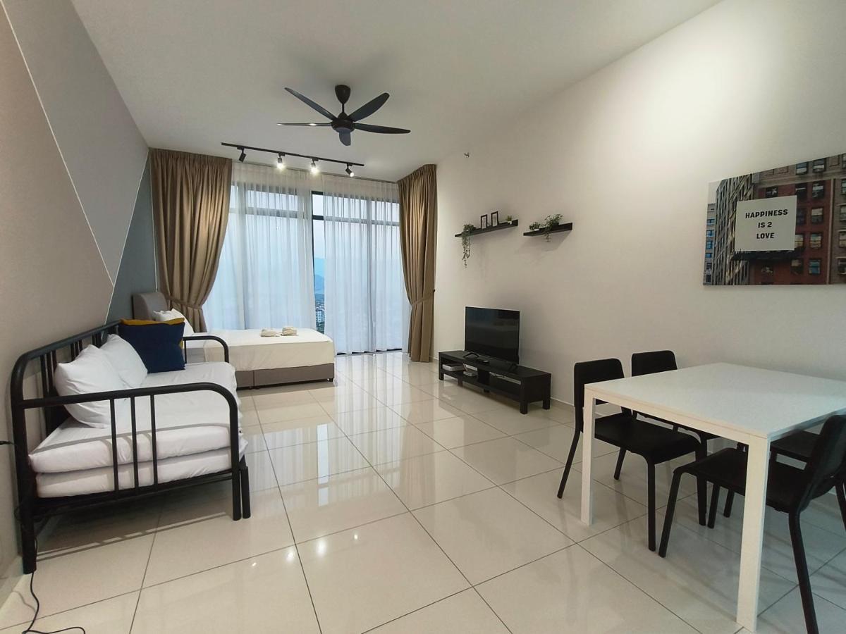2Br Luxury Rooftop Swimming Pook Homestay@Georgetown@10Pax - 无敌美景两房民宿 Εξωτερικό φωτογραφία