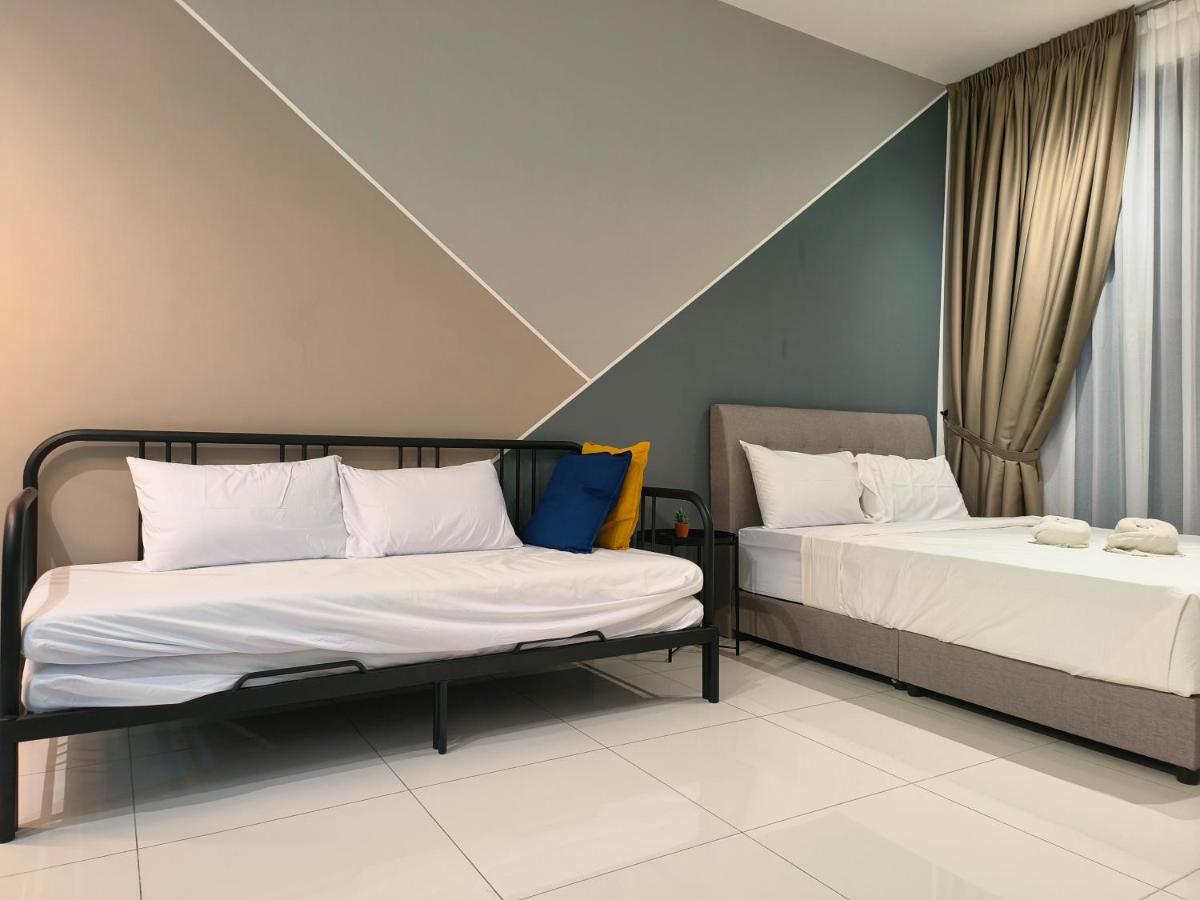 2Br Luxury Rooftop Swimming Pook Homestay@Georgetown@10Pax - 无敌美景两房民宿 Εξωτερικό φωτογραφία