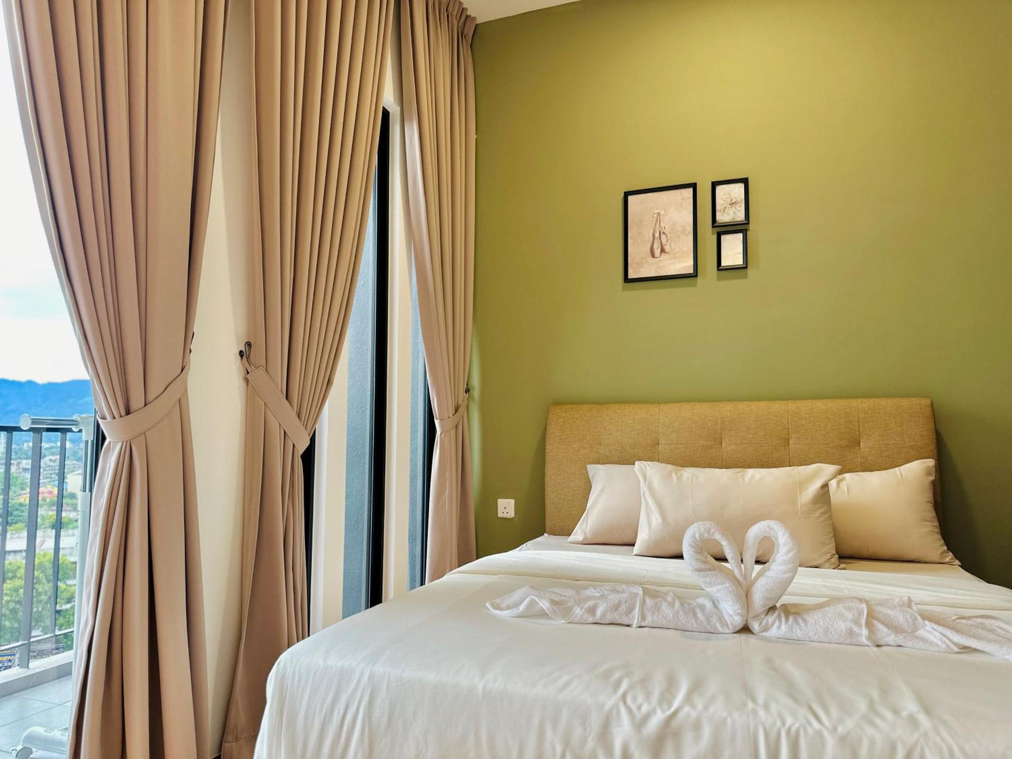 2Br Luxury Rooftop Swimming Pook Homestay@Georgetown@10Pax - 无敌美景两房民宿 Εξωτερικό φωτογραφία