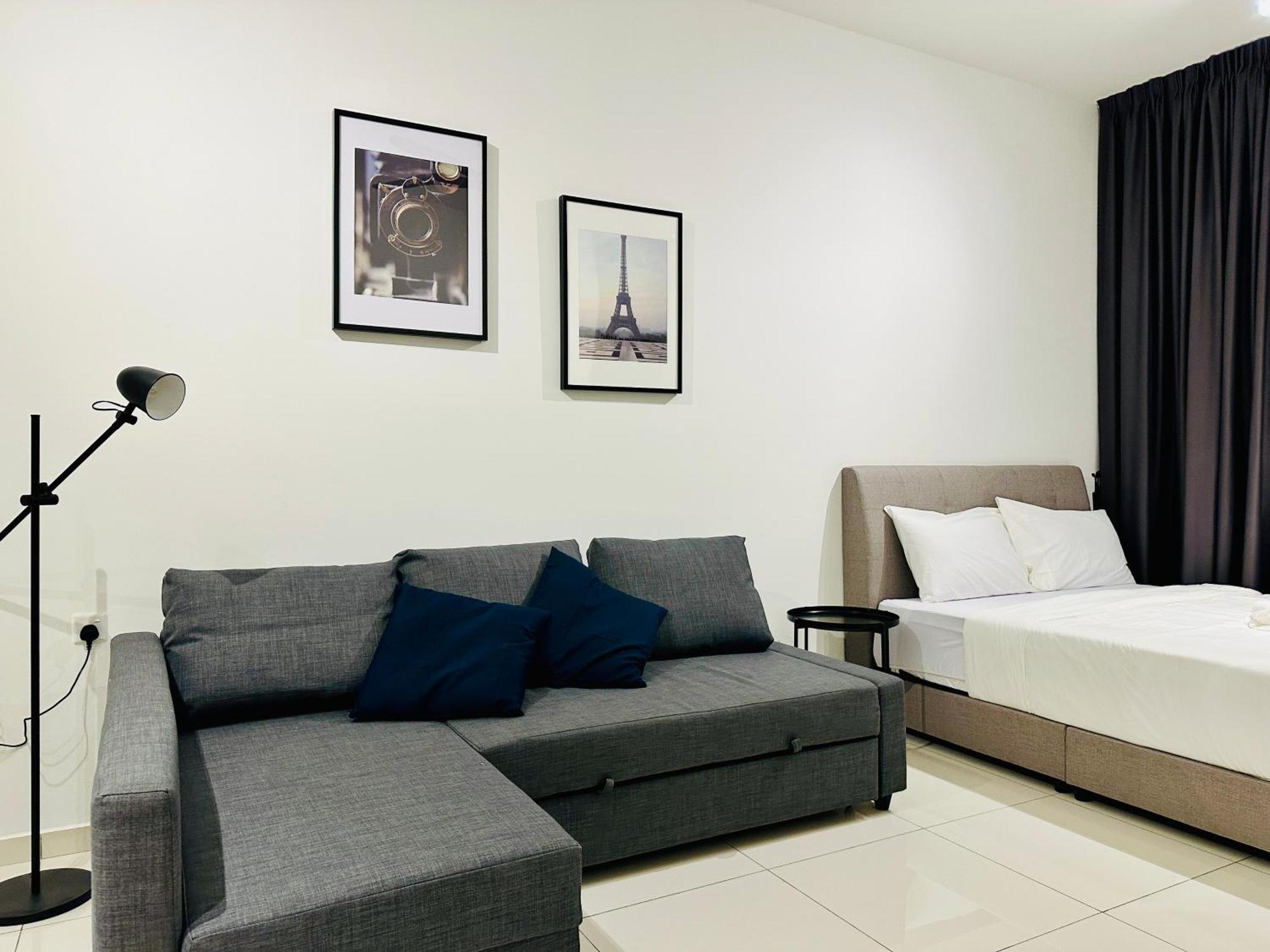 2Br Luxury Rooftop Swimming Pook Homestay@Georgetown@10Pax - 无敌美景两房民宿 Εξωτερικό φωτογραφία