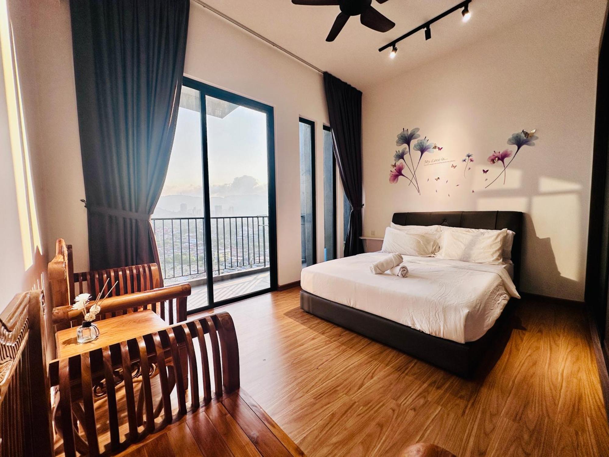 2Br Luxury Rooftop Swimming Pook Homestay@Georgetown@10Pax - 无敌美景两房民宿 Εξωτερικό φωτογραφία